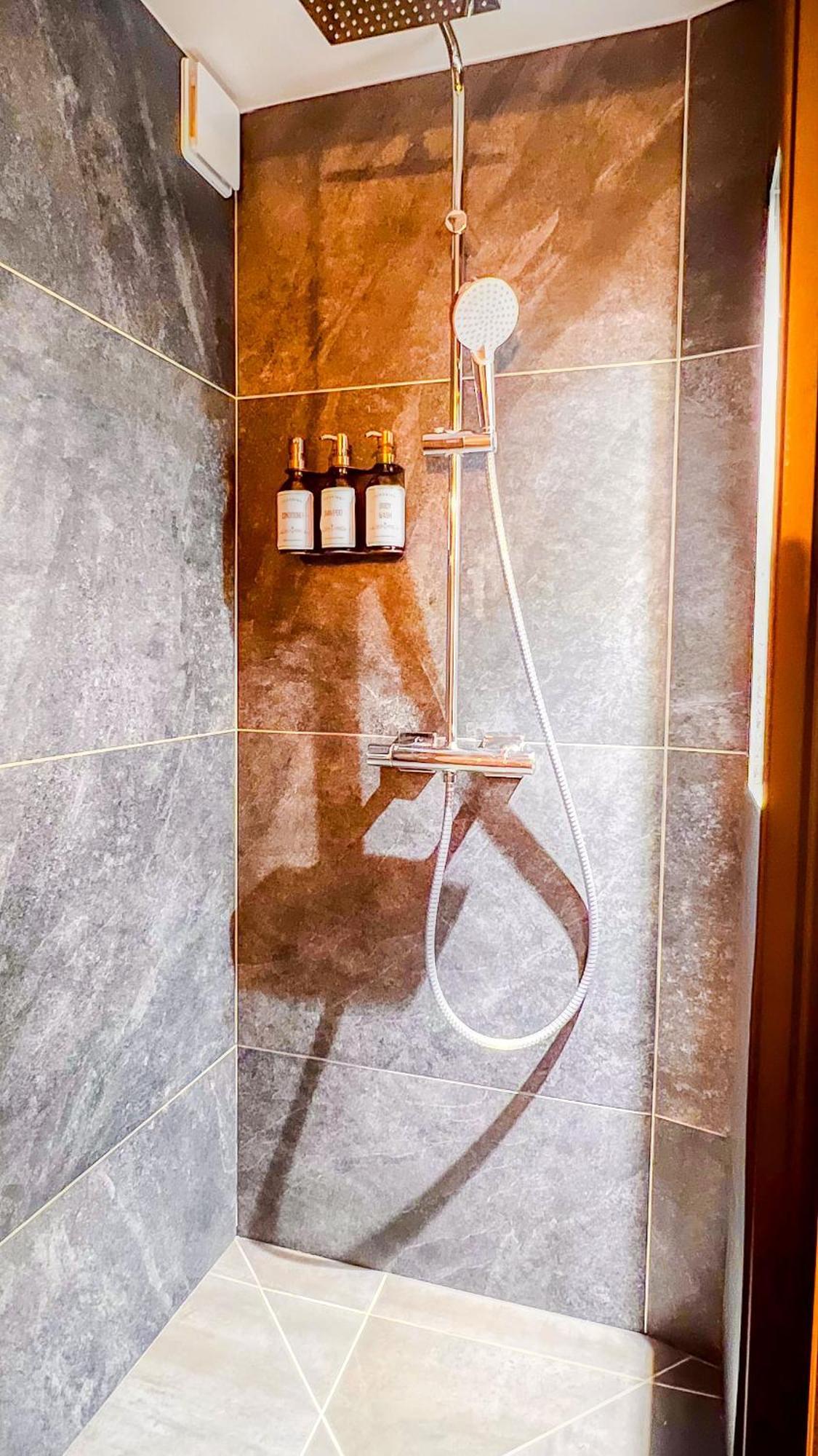 Atoumo Appartement Love Jacuzzi & Jardin Disneyland Paris Quincy-Voisins Exterior foto